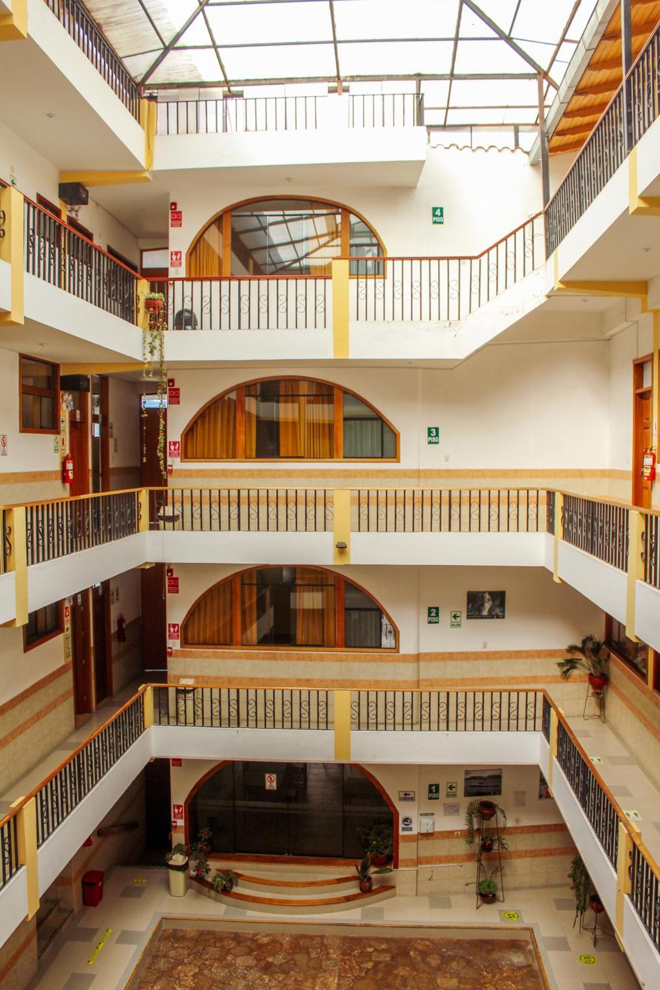Hotel Los Andes Suite Cajamarca Esterno foto